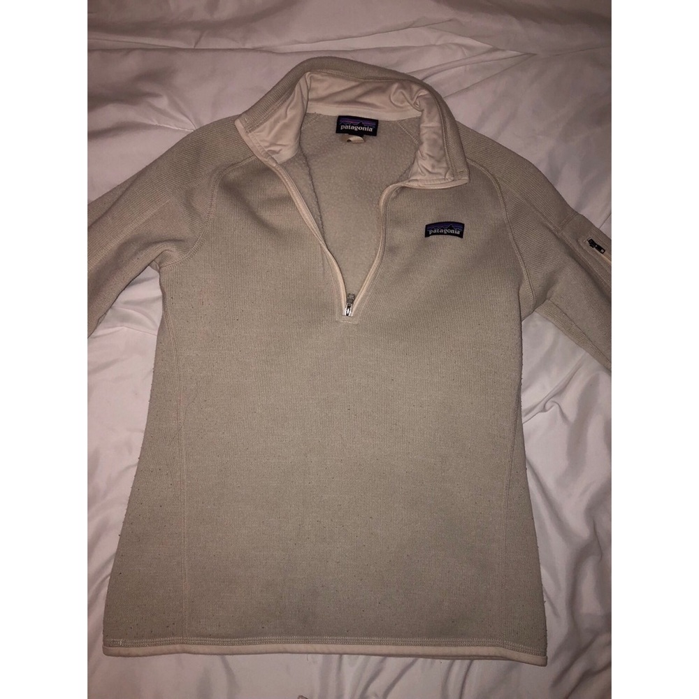 Woman's Patagonia Better Sweater 1/4-zip